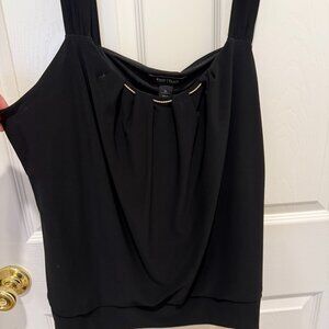 **White House Black Market Black Chain Detail Tank Top – Size XL**